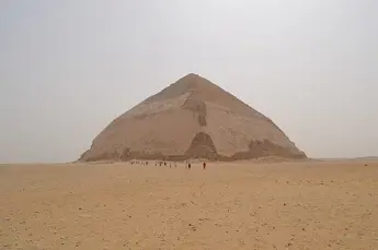 Privater Tagesausflug von Hurghada nach Sakkara, dem Serapeum & Dahschur photo