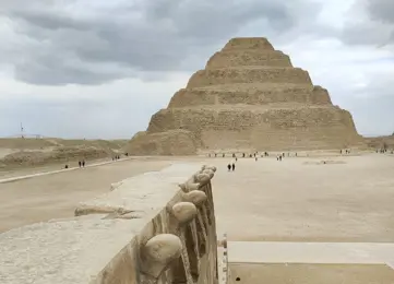 Privater Tagesausflug von Hurghada nach Sakkara, dem Serapeum & Dahschur photo