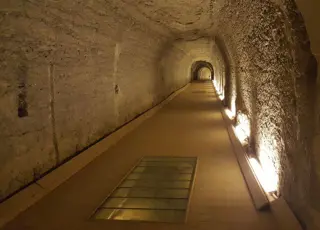 Privater Tagesausflug von Hurghada nach Sakkara, dem Serapeum & Dahschur photo